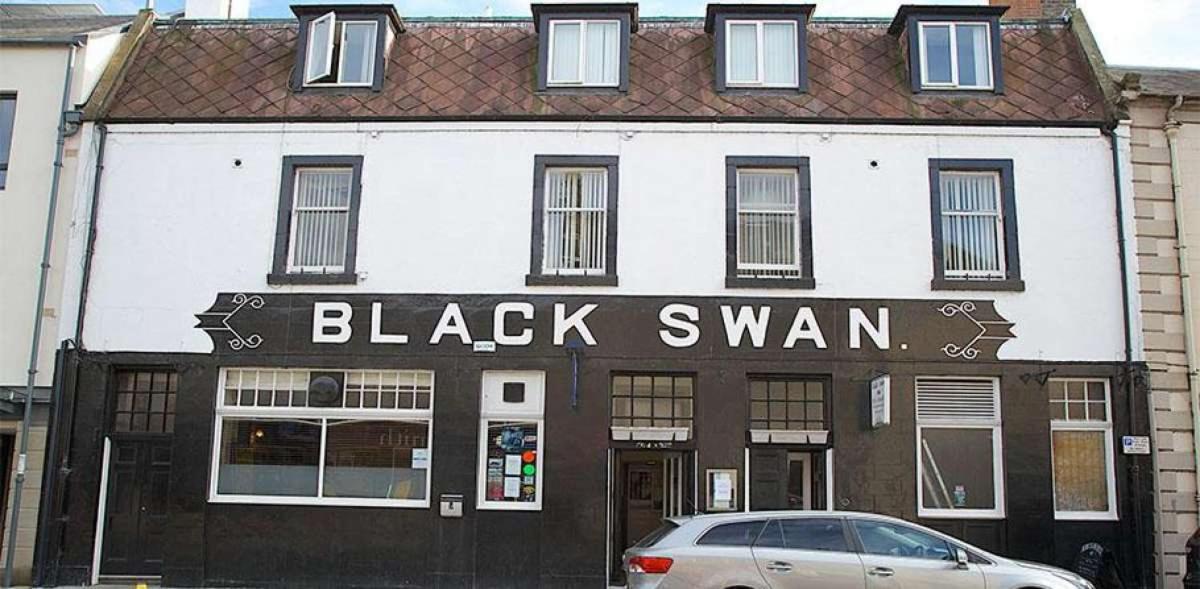 קלסו The Black Swan Hotel מראה חיצוני תמונה
